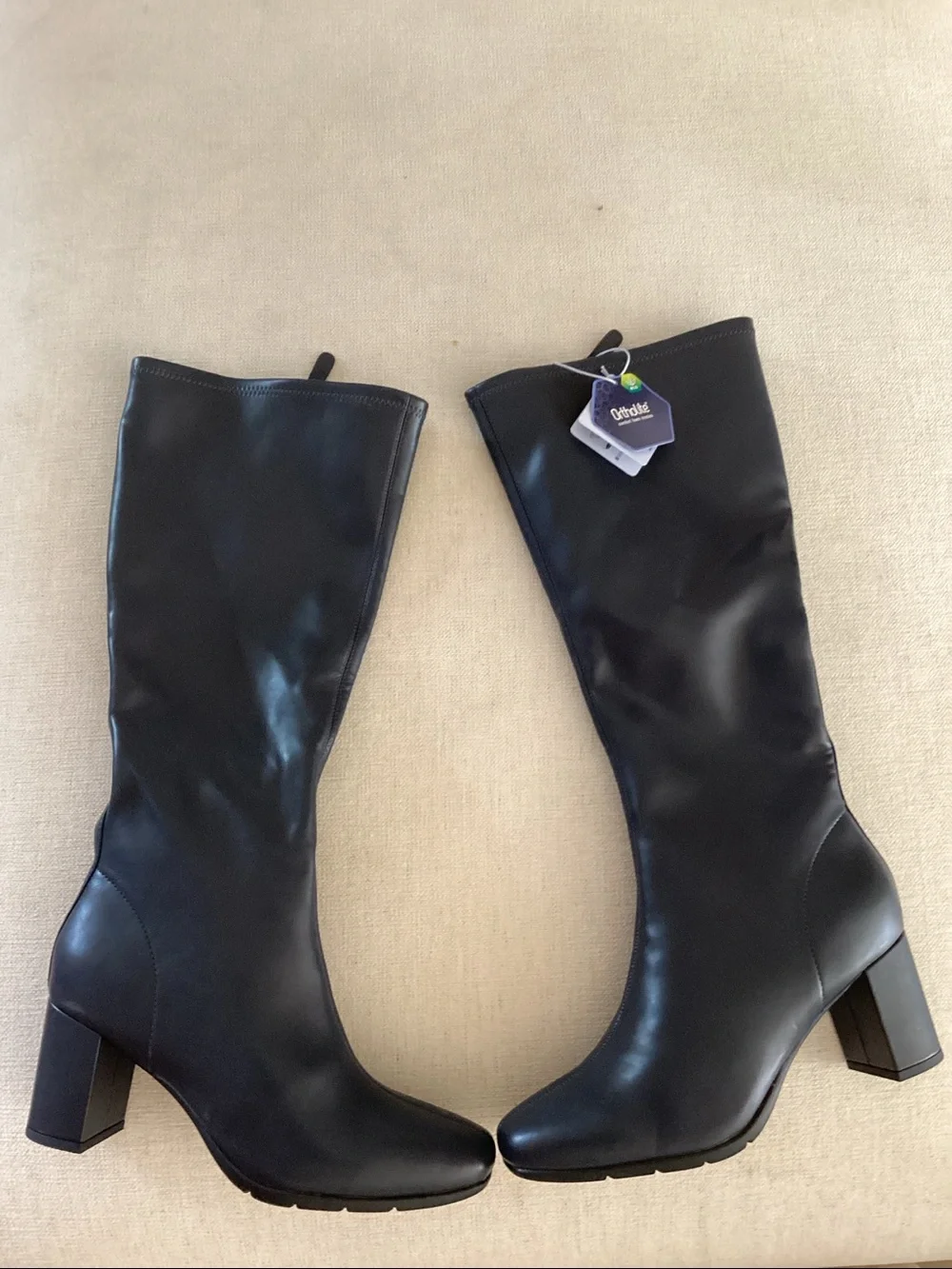 Aerosoles Women's Tall Shaft Leather Boots in Navy, size 9, NWT No box